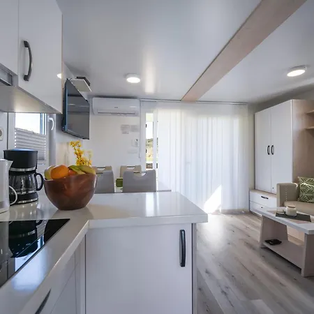 Apartament Floating House - Aria *