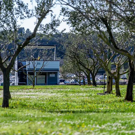 Apartman Floating House - Aria *