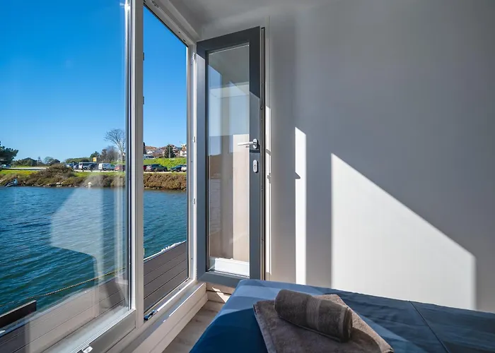 Apartman Floating House - Aria *