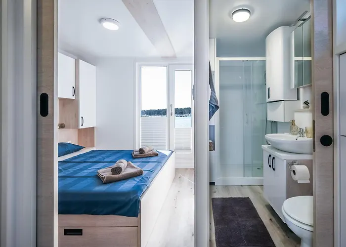 Apartman Floating House - Aria *