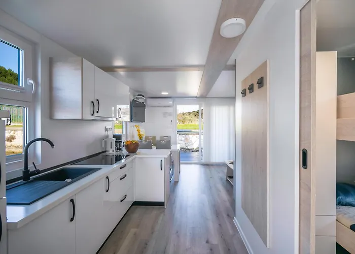 Apartman Floating House - Aria