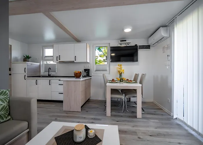 Apartman Floating House - Aria *