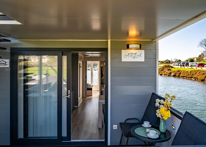 Apartman Floating House - Aria